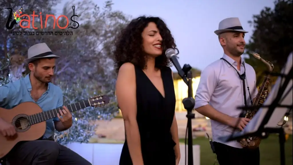 זמרת לאירועים | זמרת לקבלת פנים | מוסיקלי