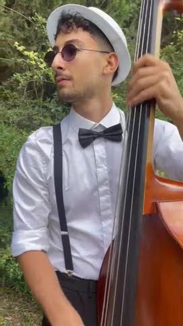 Jazz band for receptions – Jazzmen playing the Israeli song Ir Namal